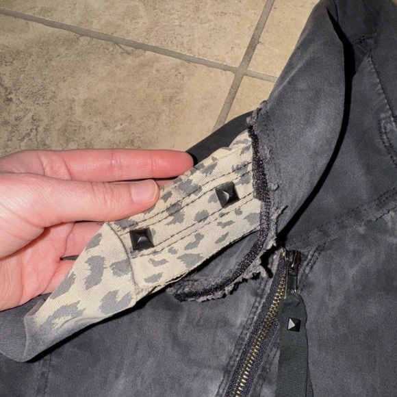 Vintage Lip Service distressed soft denim animal print jacket - Picture 12 of 12